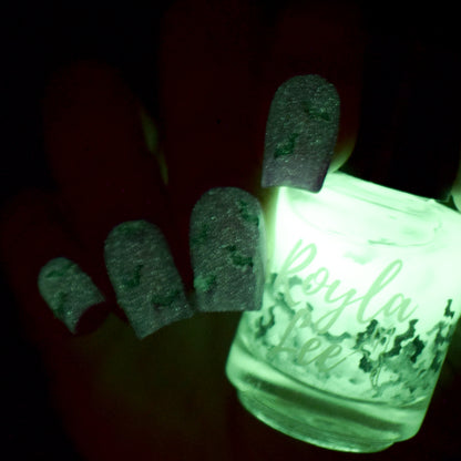 PREORDER: Midnight Flight (glow in the dark)