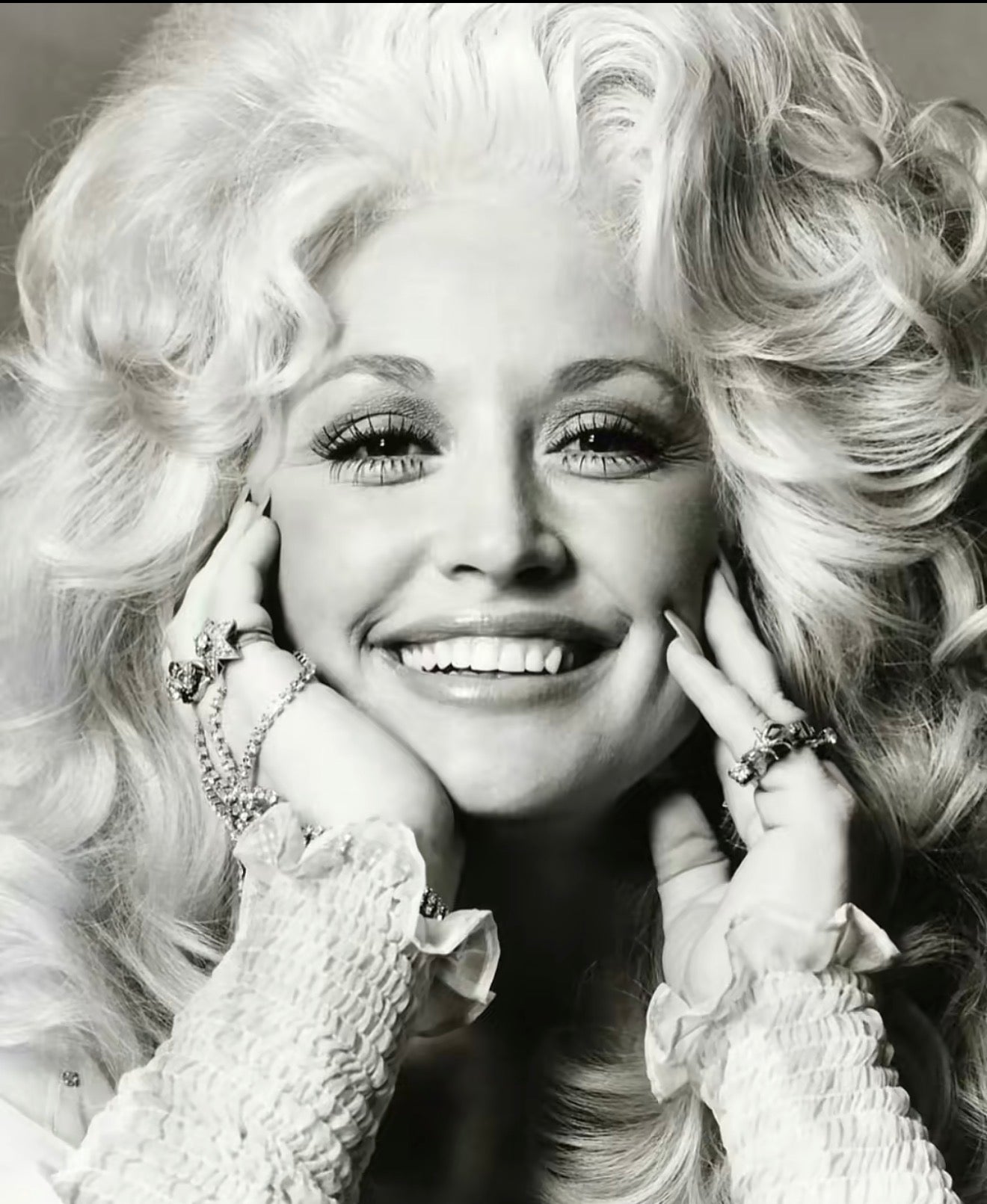 PREORDER: Smoky Mountain Songbird - In memory of Dolly Parton 🩷